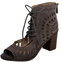 Breckelle's Women's Lasercut Stacked Chunky Heel Peep Toe Sandal