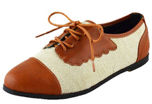 Chase & Chloe Women's Two Tone Lace Up Oxford Flat