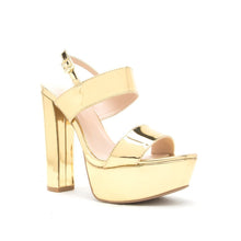 Qupid Women's Beat-44 Platform Sandal
