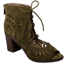 Breckelle's Women's Lasercut Stacked Chunky Heel Peep Toe Sandal