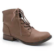Breckelles Women's Georgia-43 Faux Leather Ankle High Lace Up Combat Boots