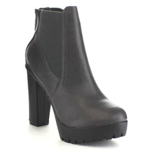 Breckelle's Hanna-11 Women's Platform Chunky Heel Lug Sole Chelsea Ankle Booties