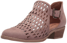 Qupid Women's Sochi-101 Chelsea Boot