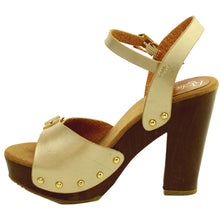 Refresh Footwear Women's Buckle Stacked Chunky Heel Platform Sandal