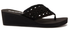 Rocket Dog Women's Aviara Stapleton Cotton Rope Wedge Flip Flop