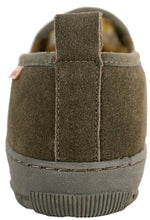 Tamarac by Slippers International Men's Cody Sheepskin Slipper