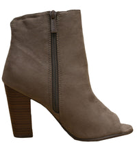 Breckelle's Women's Tassel Fringe Peep Toe Stacked Chunky Heel Bootie