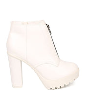 Breckelles DD64 Women Leatherette Almond Toe Chunky Heel Platform Zipper Bootie
