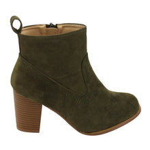 Chase & Chloe Emery-2 Women's Classic Side Zipper Mid Stacked Chunky Ankle Booties