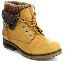 REFRESH WYNNE-01 Women's combat style lace up ankle bootie