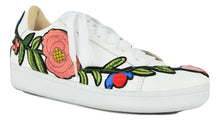 Chase & Chloe CC01 Lace Up Patch Sneaker