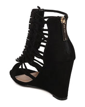 Breckelle's Carey-01 Elegant Sexy Buckle Stiletto Heel Sandals