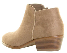 Wild Diva Womens Almond Closed Toe Med Low Heel Western Cowboy Ankle Booties Boots