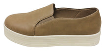 Breckelles Women's Cyber-01 Round Toe Slip-On Platform Sneaker