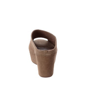 Chocolat Blu Women's Wind Wedge
