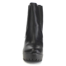 Breckelle's Hanna-11 Women's Platform Chunky Heel Lug Sole Chelsea Ankle Booties