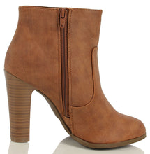 Delicious Women's Admit Almond Toe Chunky Wooden Heel Ankle Bootie