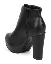 Breckelles DD64 Women Leatherette Almond Toe Chunky Heel Platform Zipper Bootie