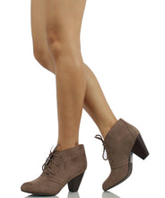 City Classified Women's Owena Lace Up Chunky High Heel Ankle Bootie