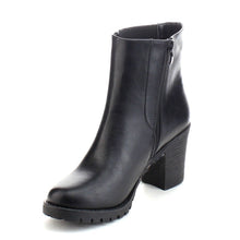 Refresh KRISTIN-01 Women's Almond Toe Elastic Lug Sole Chunky Heel Ankle Booties