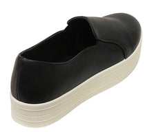 Breckelles Women's Cyber-01 Round Toe Slip-On Platform Sneaker