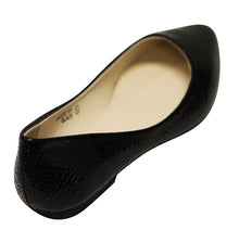 Bella Marie Angie-101 Women's pointy toe boat slip on patent snake leather flats