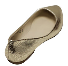 Bella Marie Angie-101 Women's pointy toe boat slip on patent snake leather flats