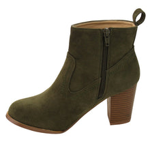 Chase & Chloe Emery-2 Women's Classic Side Zipper Mid Stacked Chunky Ankle Booties