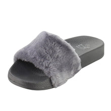 Betani Womens Farah-1 Furry Slide Sandals