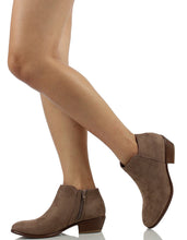Wild Diva Women's Round Toe Stacked Heel Low Heel Western Ankle Bootie