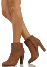 Delicious Women's Admit Almond Toe Chunky Wooden Heel Ankle Bootie
