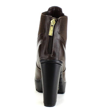 Breckelle's Hanna-11 Women's Platform Chunky Heel Lug Sole Chelsea Ankle Booties