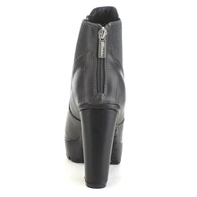 Breckelle's Hanna-11 Women's Platform Chunky Heel Lug Sole Chelsea Ankle Booties